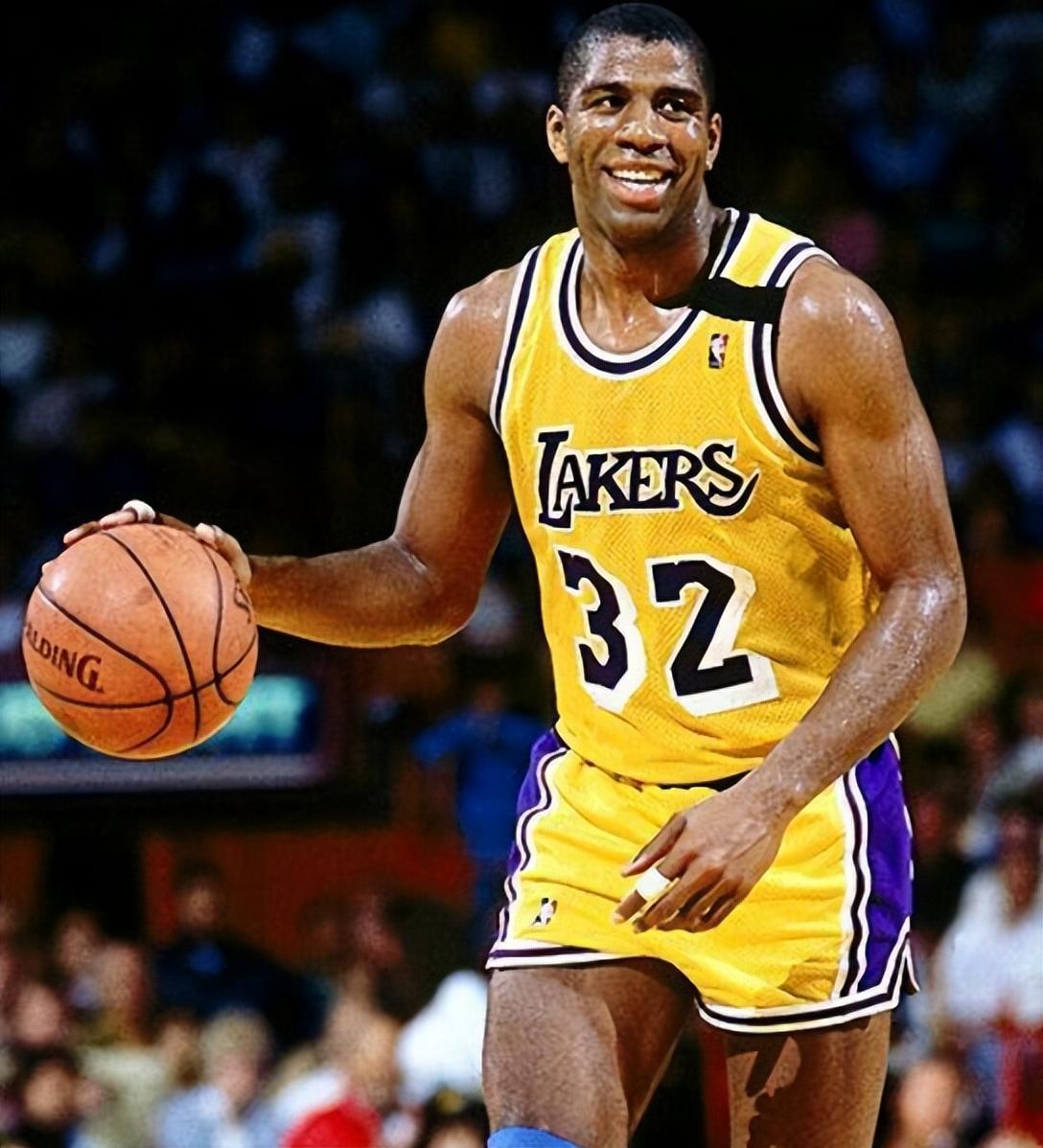 度在现代足 度在现代足